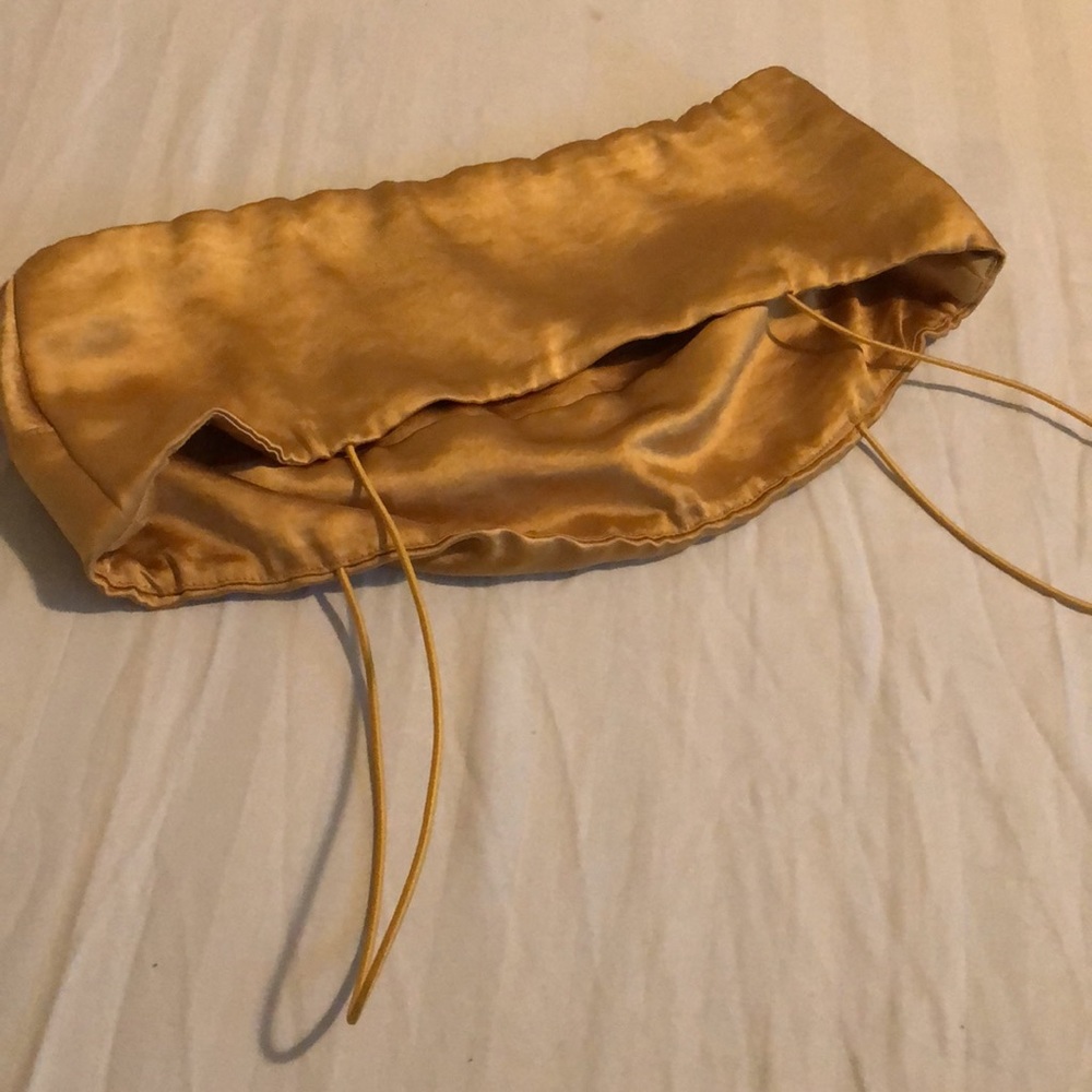 Silk Crop Top - Picture 4 of 4